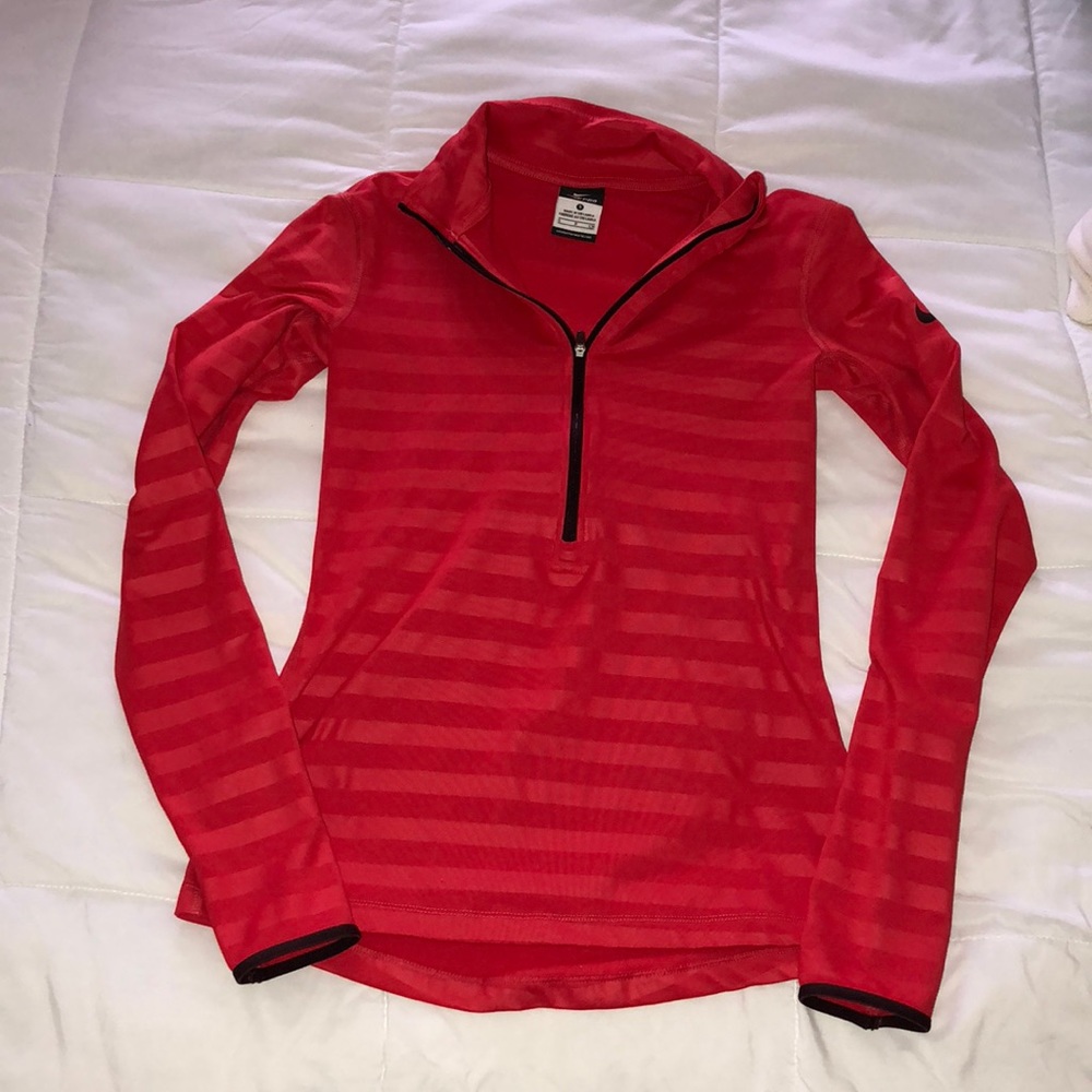 Nike pro pullover
